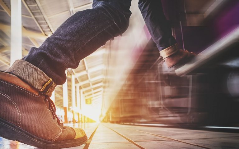 mav-menetrend_dec-15_freepik_snowing_20191122