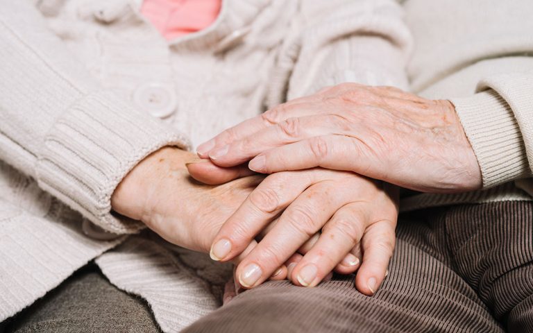 idosek_tajekoztatasa_freepik_20200313