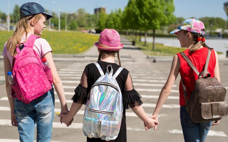 iskola-odafigyeles_freepik_studiopeace_20200831