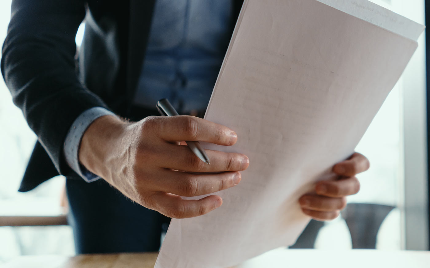 egyszemelyi-dontesek_freepik_arthurhidden_20201114