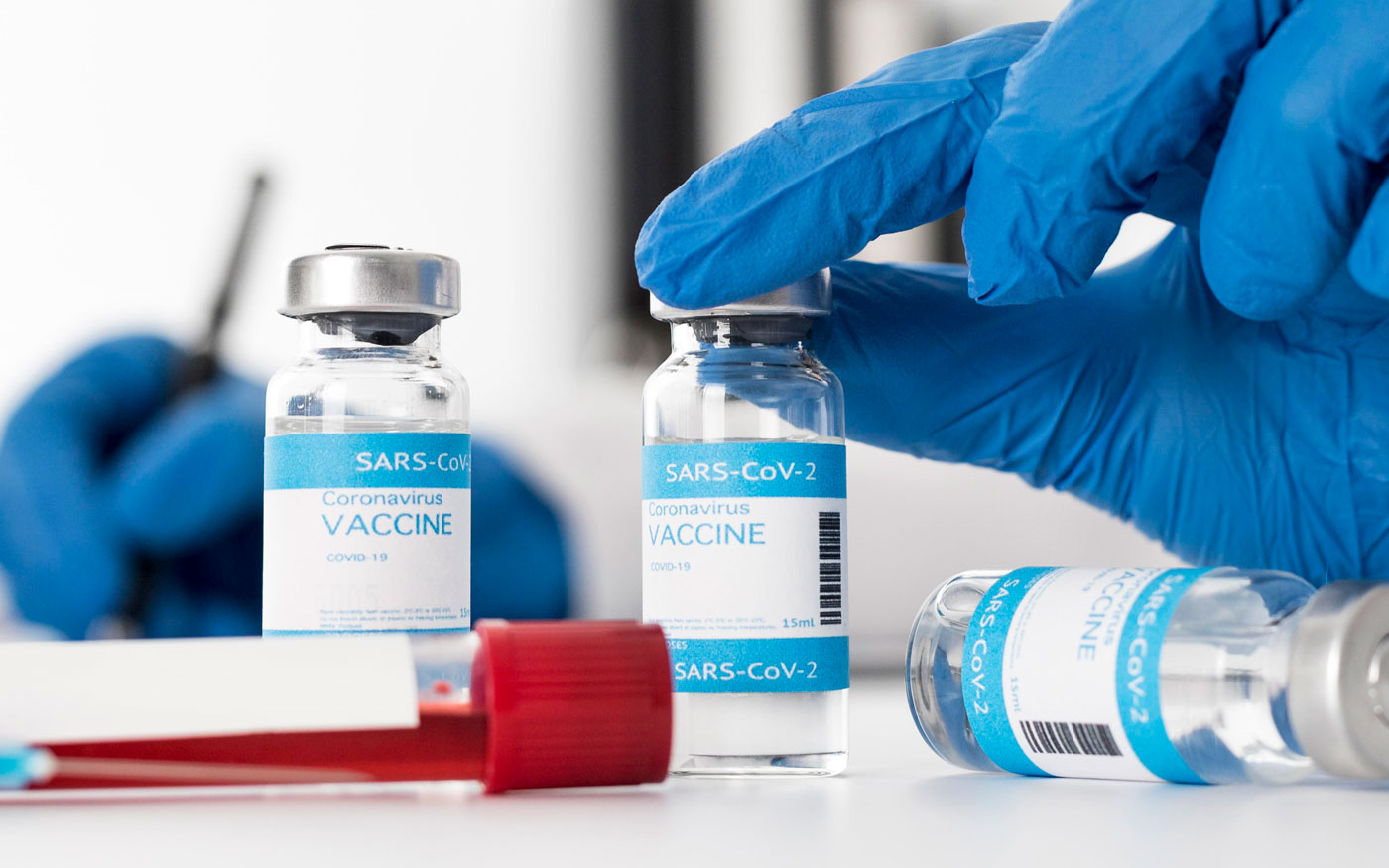 vakcina-covid_freepik_20201127