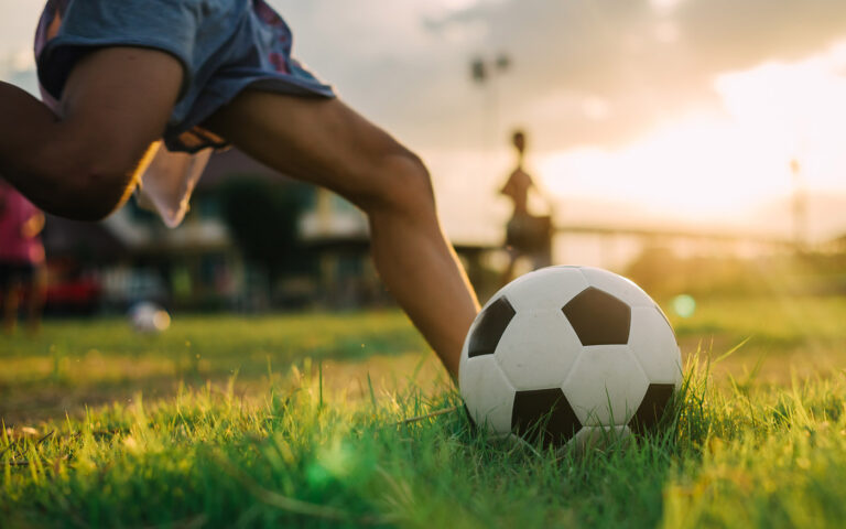 dmtk_hetvegi-osszefoglalo_freepik_20210426