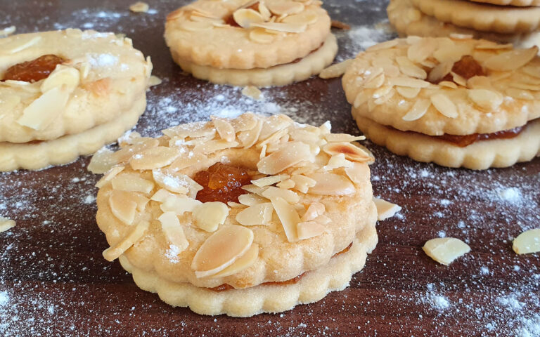 vasarnapi-suti_linzerkarika_1_gal-timea_20210502