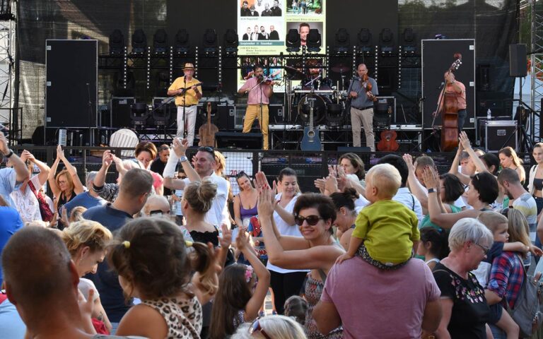 varosnapok-szombat_03_kolomposek_olvasoikep_20210911