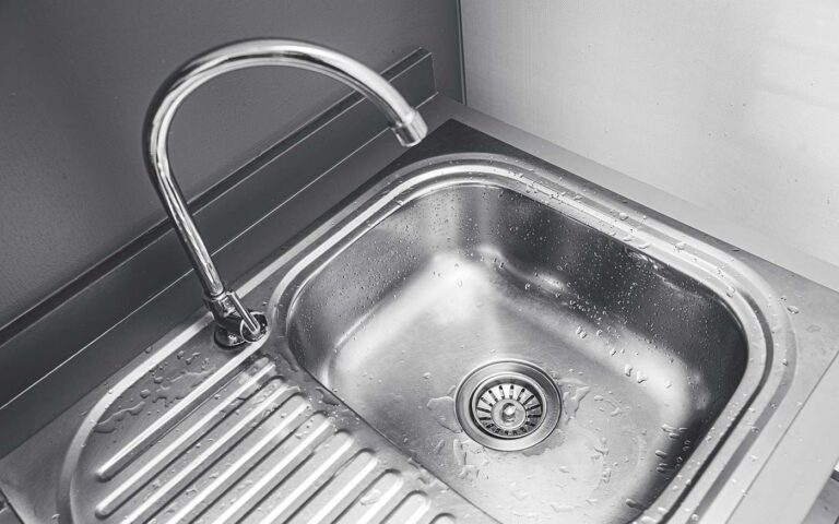 mosogato-vizcsap_freepik_coffeekai_20220104