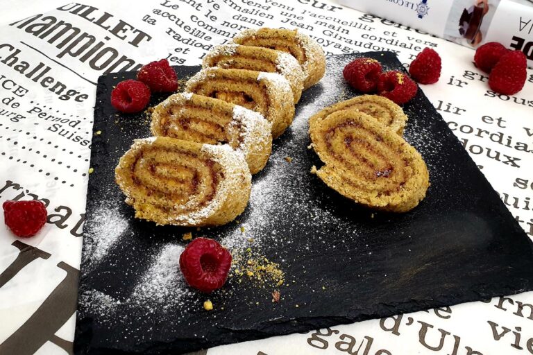 vasarnapi-suti_pisztacias-malnas-tekercs01_gal-timea_20220904