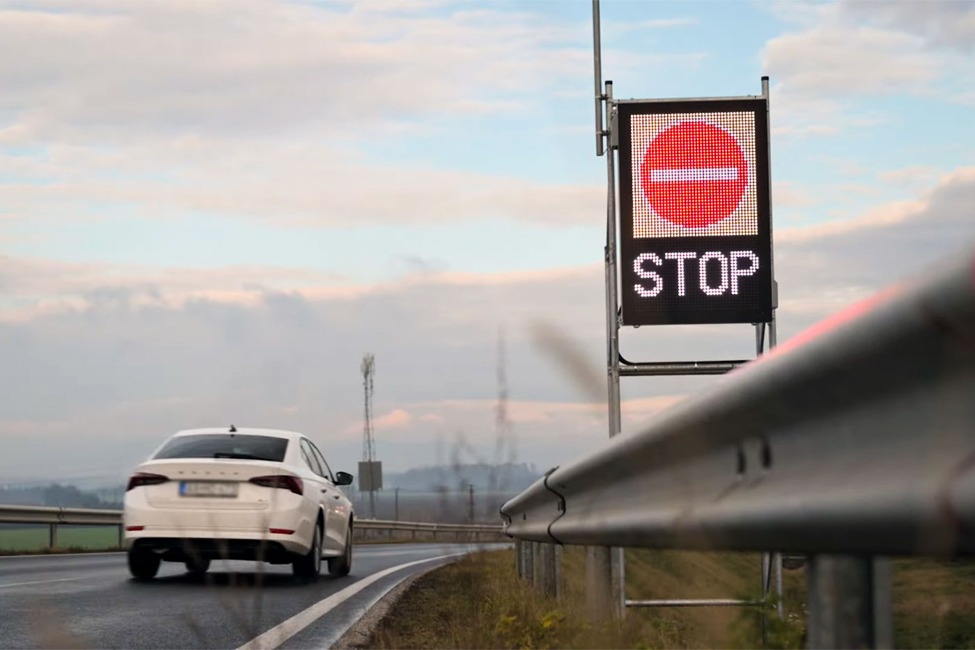 autopalya-felhajtas-figyelmeztetes_magyar-kozut-youtube_20221220