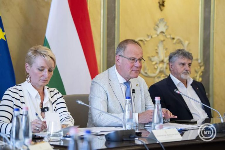 NavracsicsTibor_MTI_BodnárBoglárka_250825