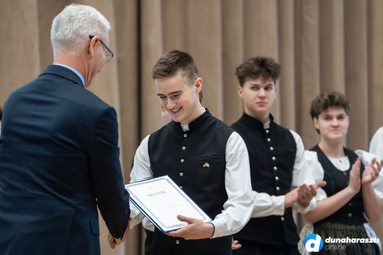 dng_fotok-folyoso_dho_20251219-3