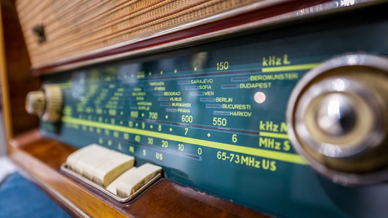 radio_freepik_frimufilms_251201