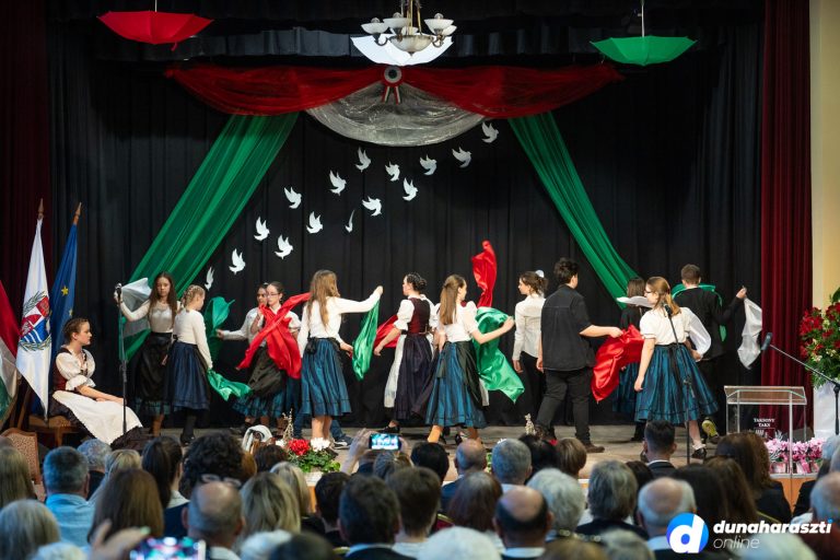 Március 15-i megemlékezés Taksonyban, fotó: dho